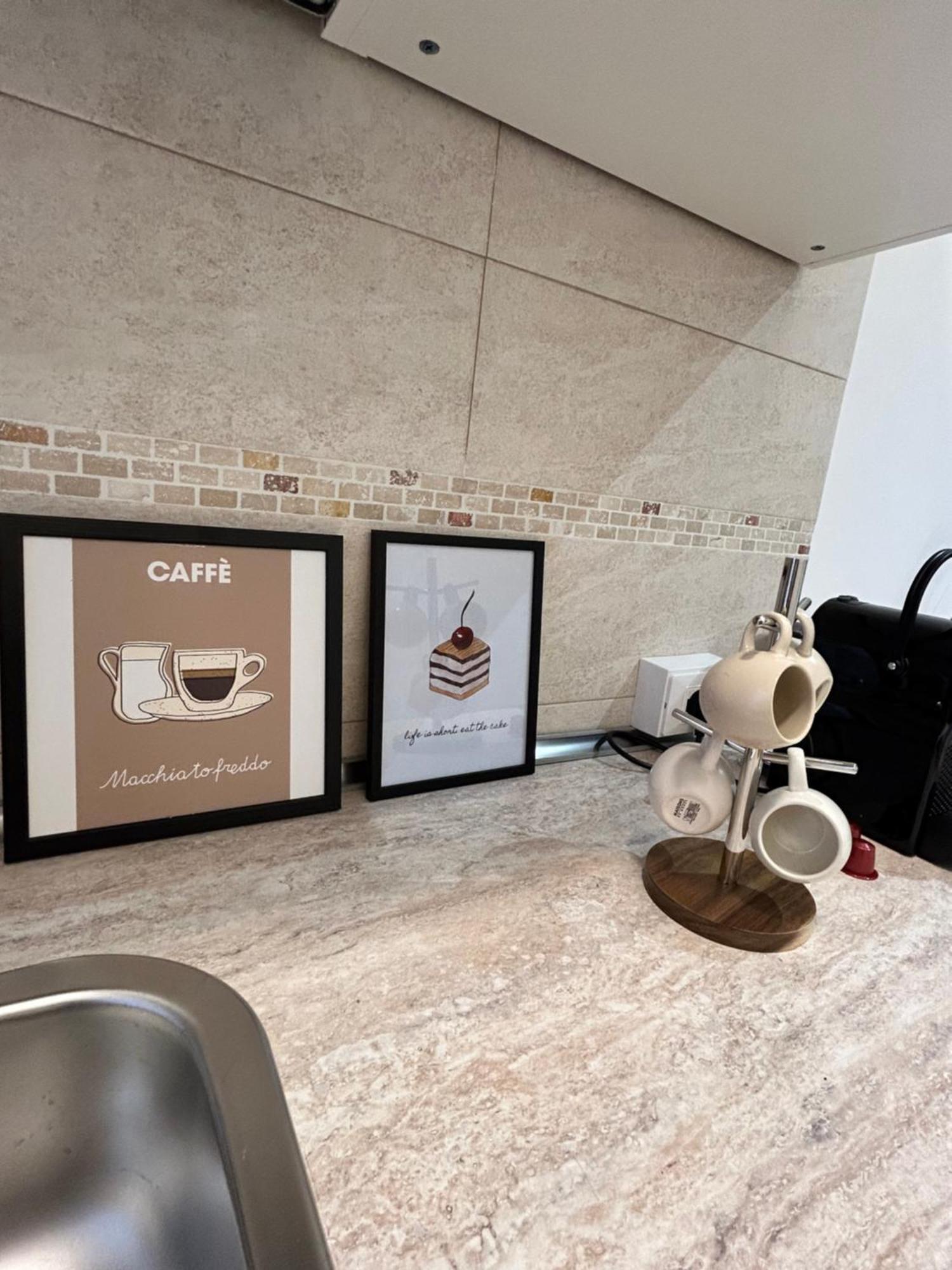 Casa Domus Mea - Garden Addicted Apartment Rome Bagian luar foto