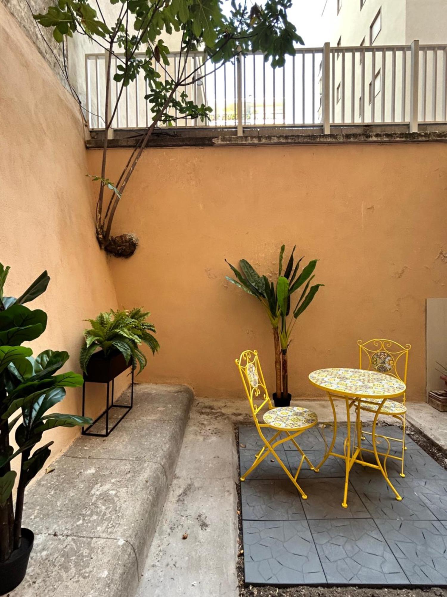 Casa Domus Mea - Garden Addicted Apartment Rome Bagian luar foto